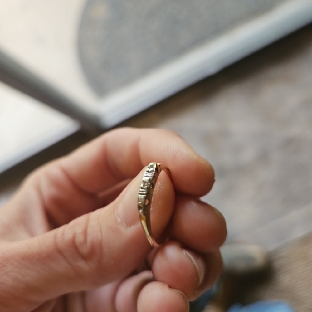14kt Gold And Diamond Baguette Style Ring